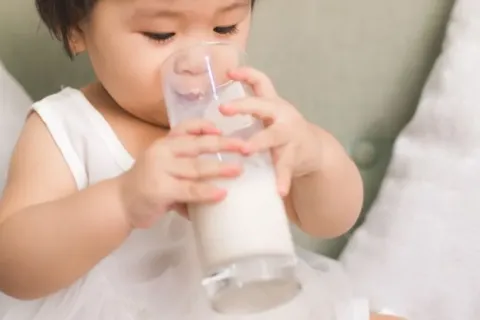 Manfaat Susu Formula untuk Kesehatan dan Tumbuh Kembang Anak