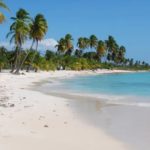 Rekomendasi Wisata Pantai di Banten yang Terkenal dan Banyak Dikunjungi