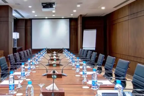 Tips Menyewa Meeting Room untuk Pertemuan Kantor yang Aman dan Nyaman