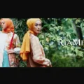 Atasan Pakaian Kece untuk Hijabers dari Ria Miranda