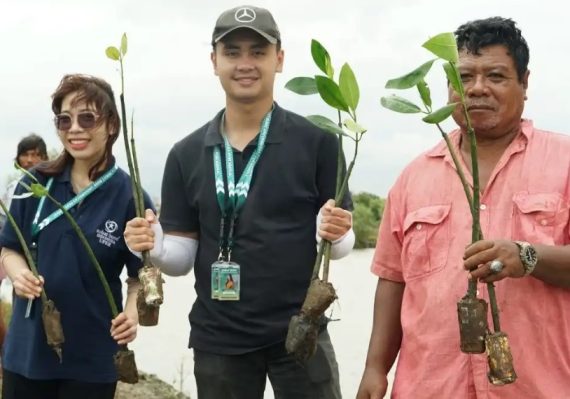 Universitas Pertamina Tanam 1.400 Mangrove di Muara Gembong untuk Tekan Abrasi