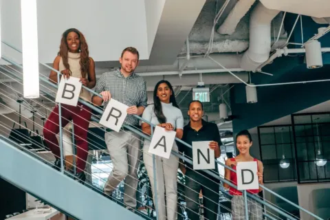 Strategi cara meningkatkan brand awareness bisnis untuk pertumbuhan usaha