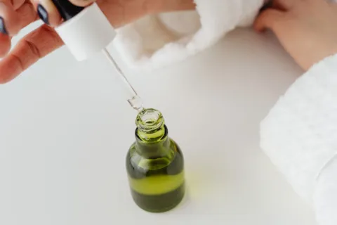 Cara memilih skincare yang cocok untuk perawatan kulit wajah harian