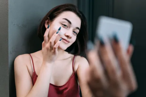 Panduan lengkap cara mengatasi masalah kulit wajah agar bersih mulus dan glowing alami