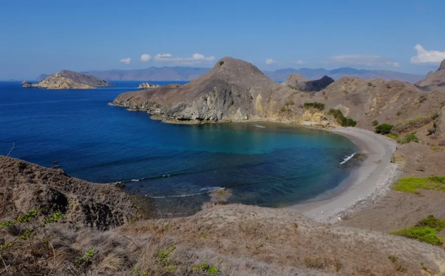 Pemandangan indah destinasi wisata liburan panjang di Indonesia