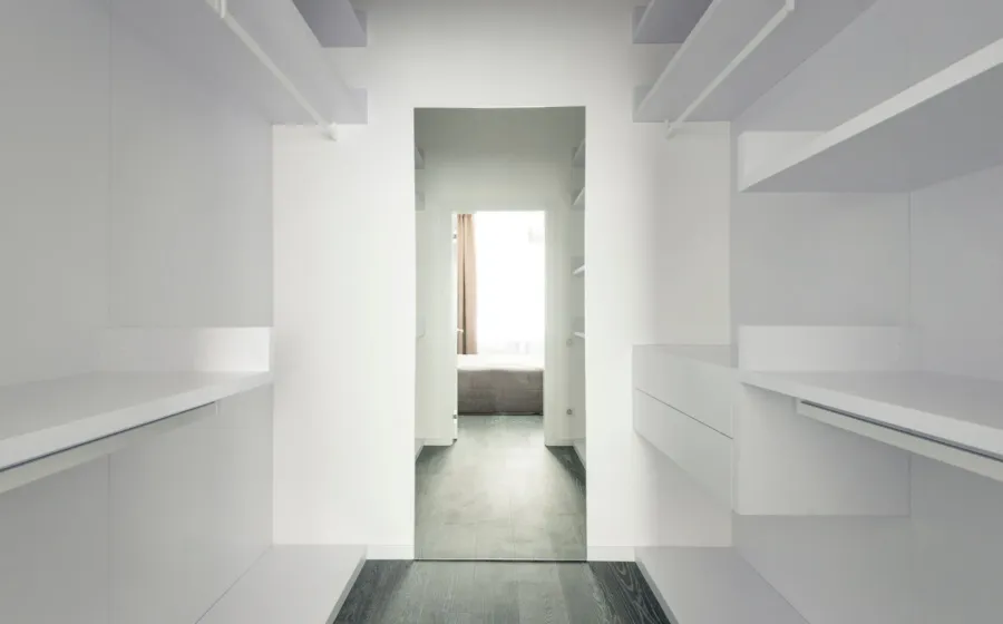 Inspirasi penataan rumah fungsional dengan furnitur multifungsi dan penyimpanan rapi